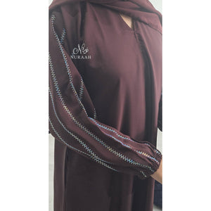 DINA EMBELLISHED SLEEVE ABAYA BROWN