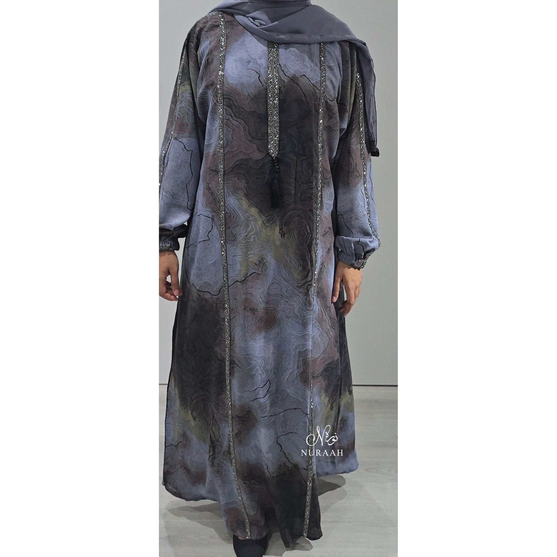 EMBELLISHED MARBLE PRINT BATWING/FARASHA ABAYA GREY