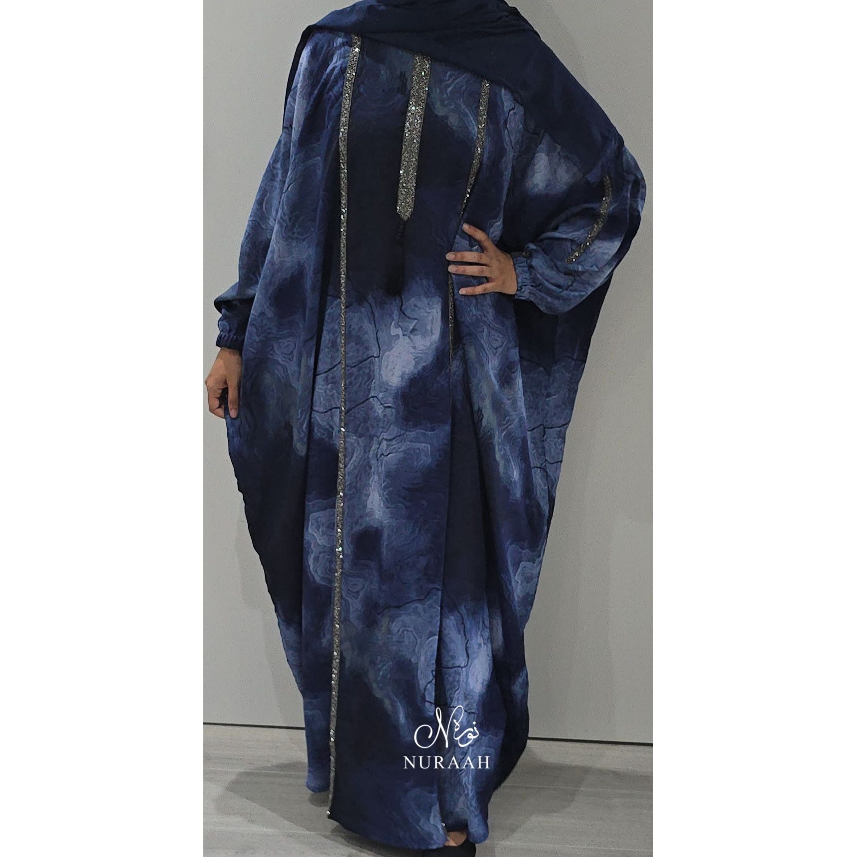 EMBELLISHED MARBLE PRINT BATWING/FARASHA BLUE