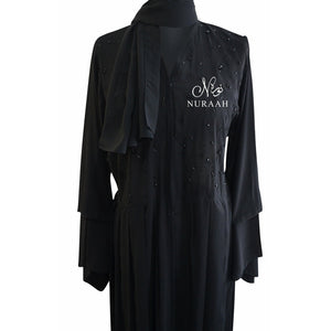 EMBELLISHED PLEATED KIMONO BLACK - NURAAH