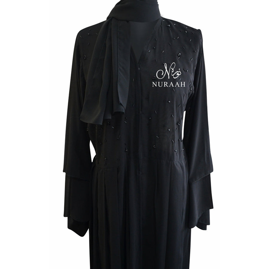 EMBELLISHED PLEATED KIMONO BLACK - NURAAH