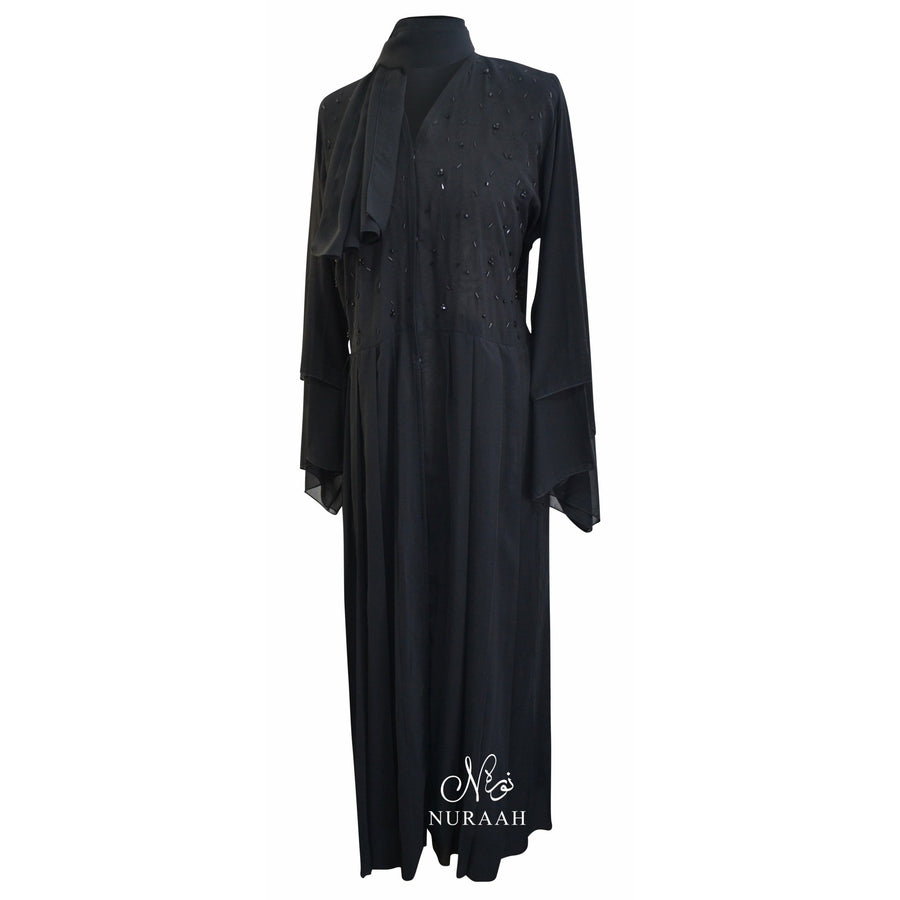EMBELLISHED PLEATED KIMONO BLACK - NURAAH