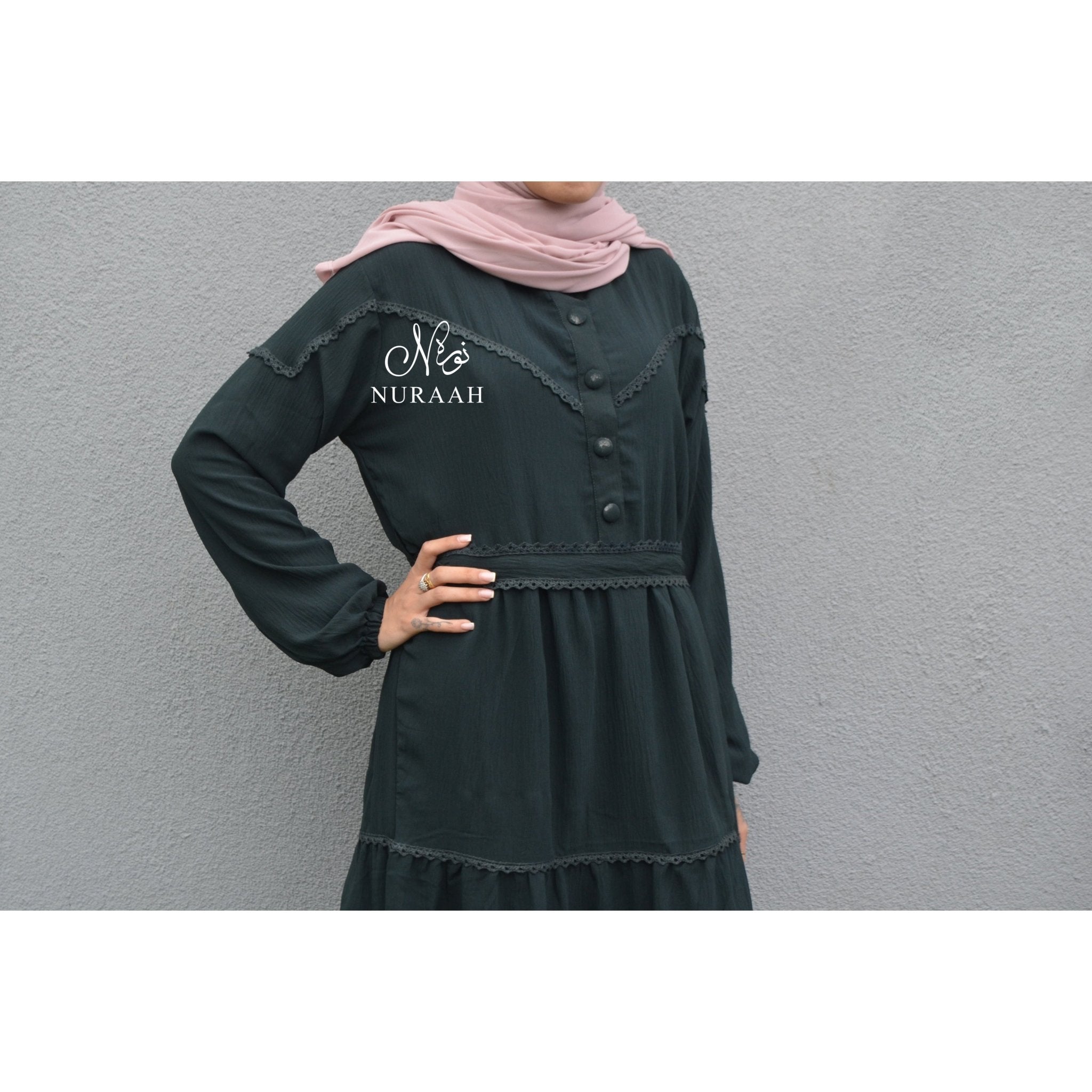 LACE TRIM TIERED DRESS BLACK - NURAAH