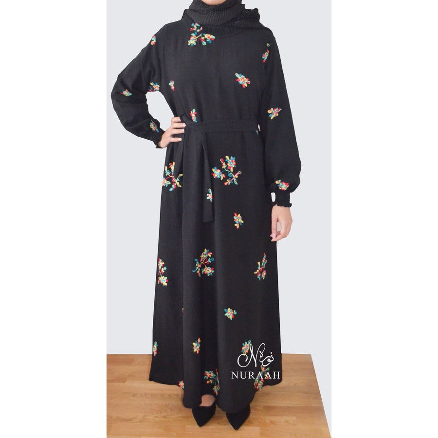 LAYLA EMBROIDERY DRESS BLACK - NURAAH