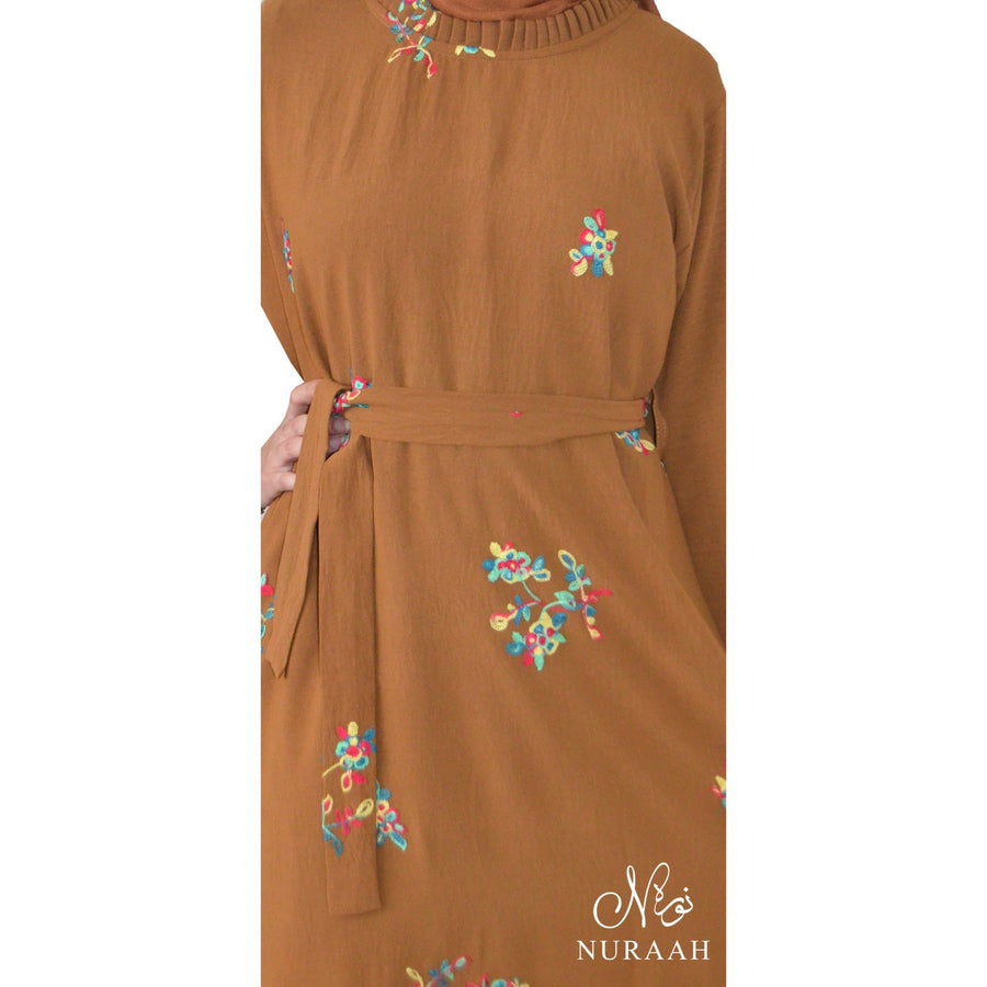 LAYLA EMBROIDERY DRESS RUST - NURAAH